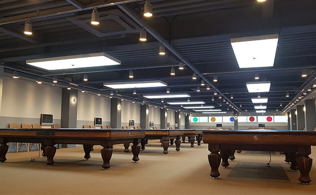 桌球館吊頂室內(nèi)裝飾之軟膜廣告燈箱